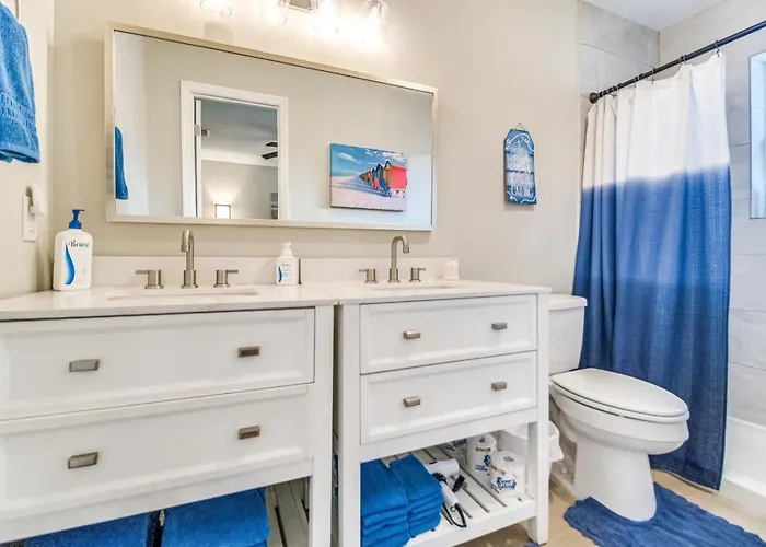 Holiday home Charming With Pool And Lanai Pensacola
