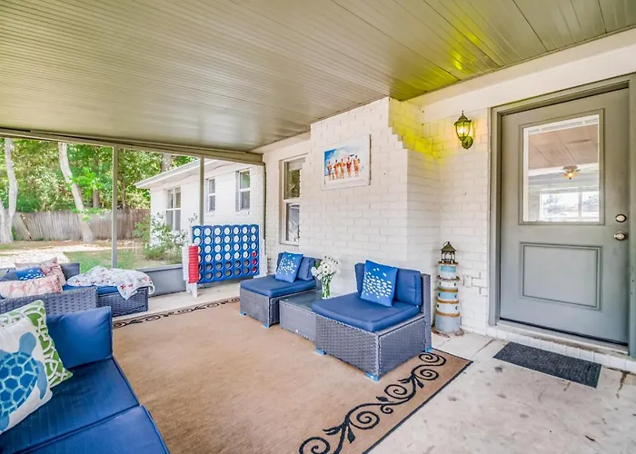 Holiday home Charming With Pool And Lanai